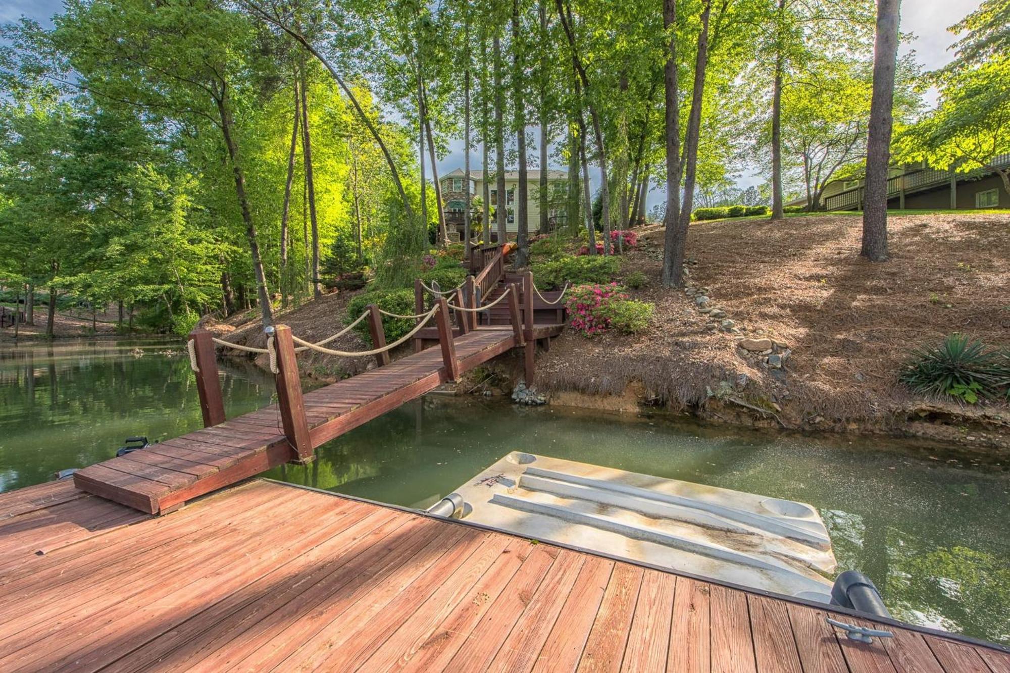 Lakeside Landing By Avantstay Private Dock Мурсвілл Екстер'єр фото